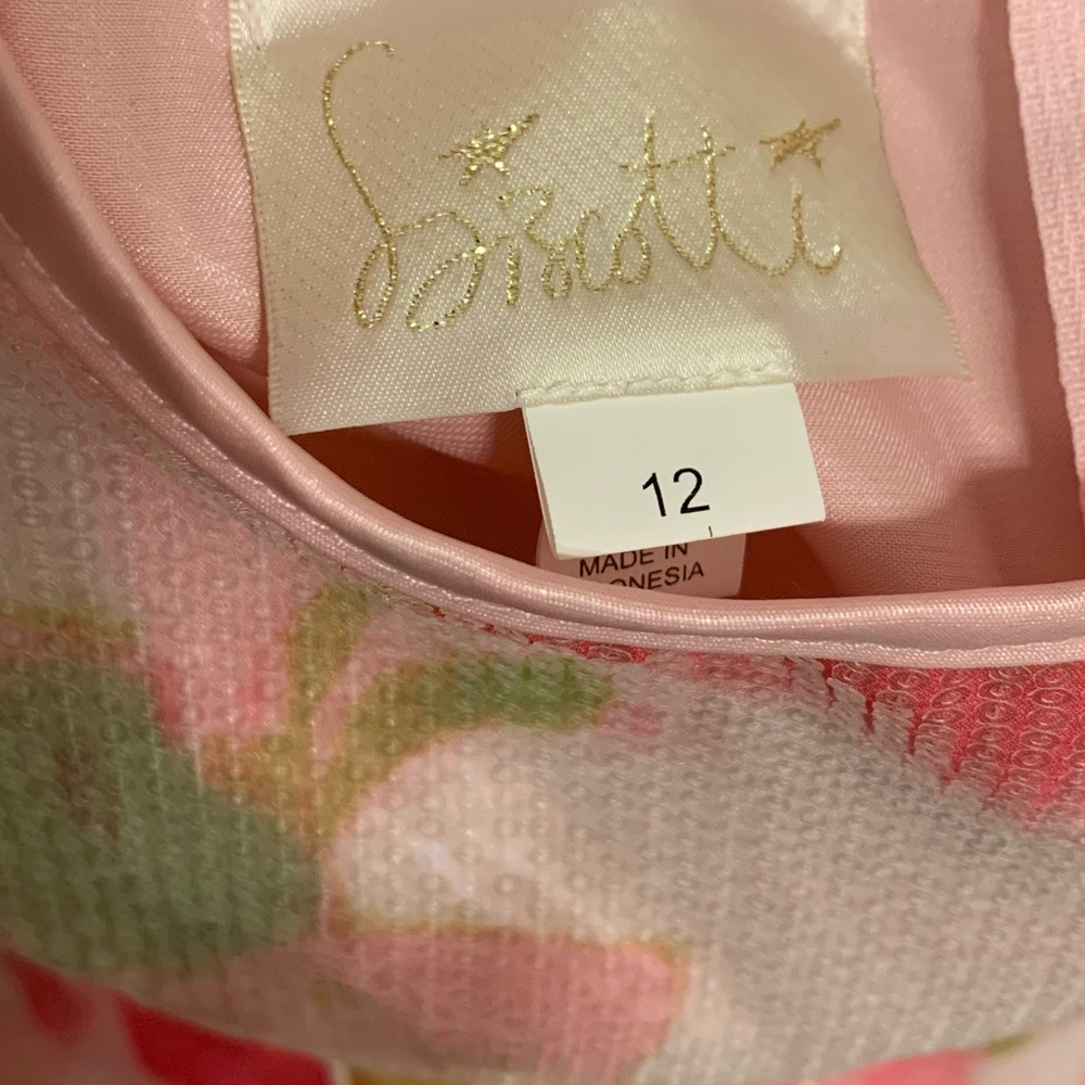 Spring dress - Picture 3 of 6